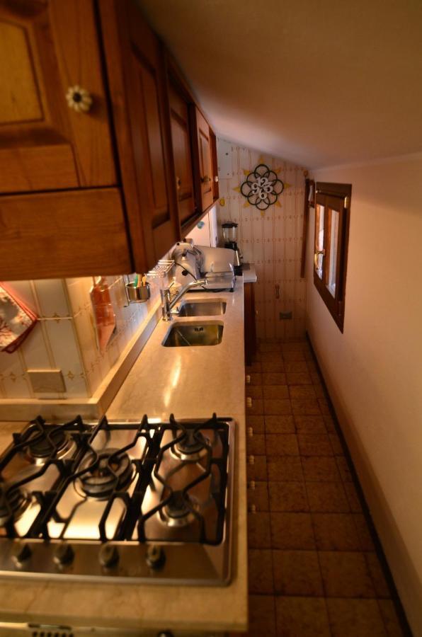 Appartamento Casa Gabri Toscolano-Maderno Esterno foto