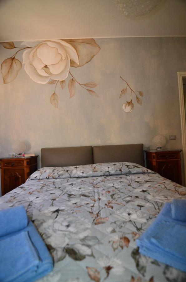 Appartamento Casa Gabri Toscolano-Maderno Esterno foto