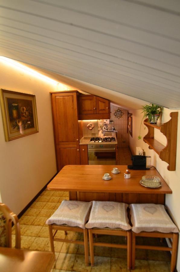 Appartamento Casa Gabri Toscolano-Maderno Esterno foto