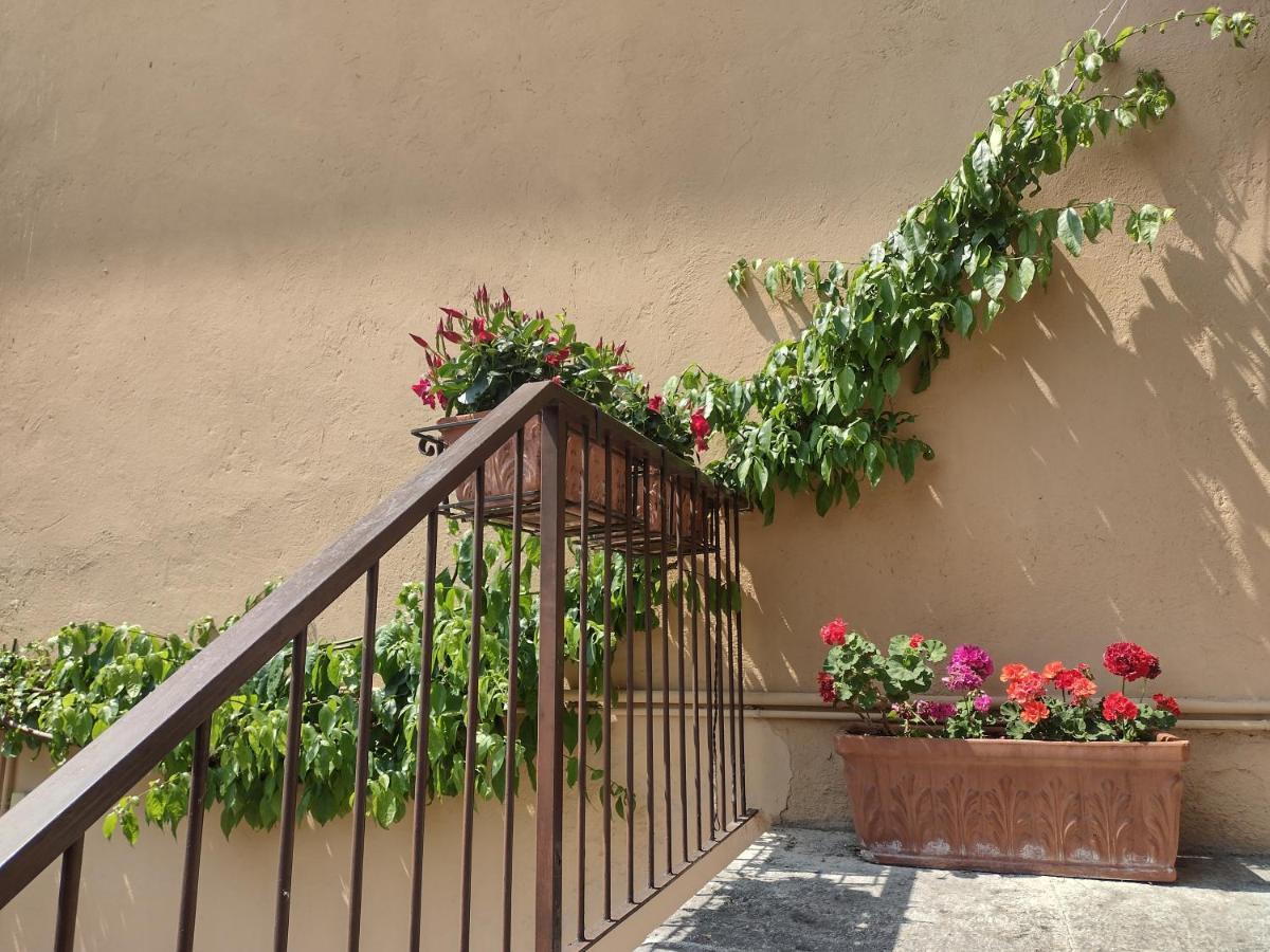 Appartamento Casa Gabri Toscolano-Maderno Esterno foto